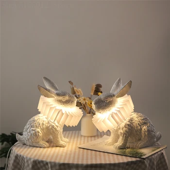 Modern Animale Minunate Rășină Iepure LED Masă Lampă de Rășină Iepure Creative Dormitor Lampă de Noptieră Camera de zi de Decorare Masă de Lumini